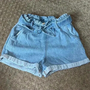 Brand is Chelsea and Violet. Size Large in kids. Jean shorts.